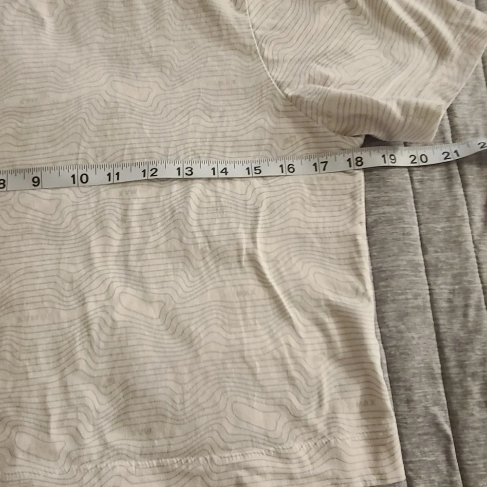 Nike Women's White Crop top Little Stain See Photo